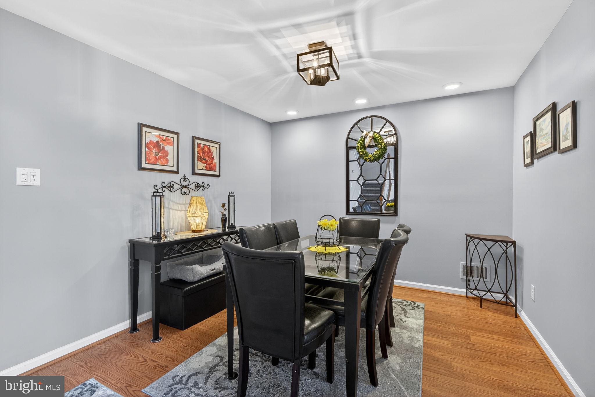 WINNERS CIRCLE - Residential