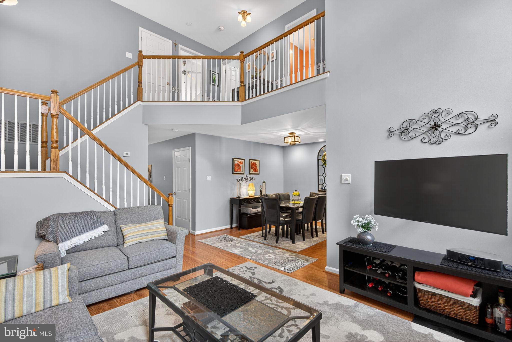 WINNERS CIRCLE - Residential