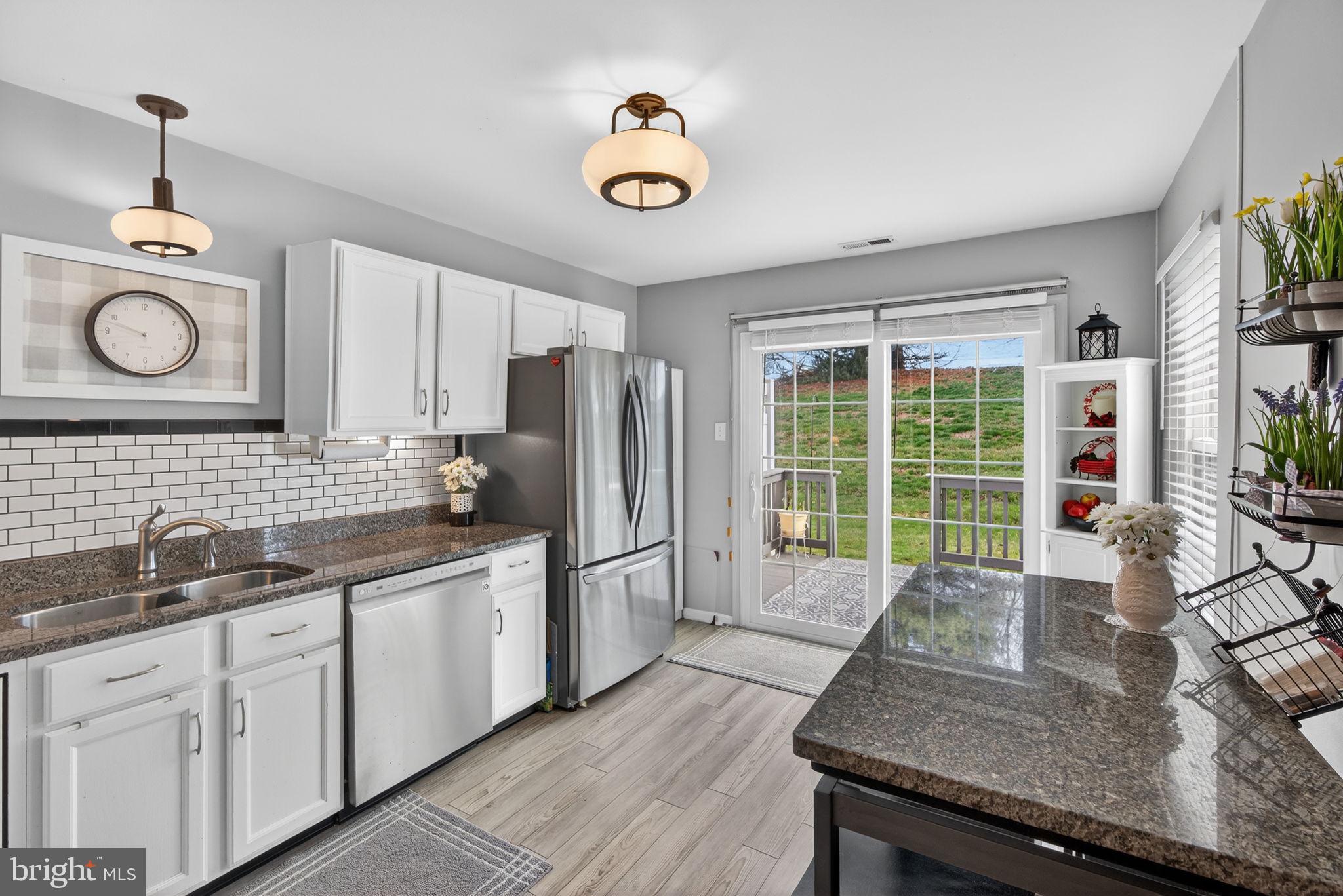 WINNERS CIRCLE - Residential