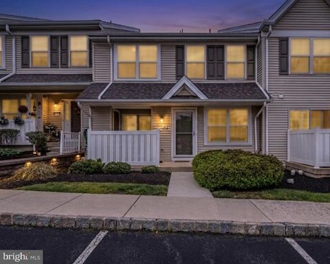 Townhouse For Sale - 30 Granite Lane #7<br/> CHESTER SPRINGS, PA 19425