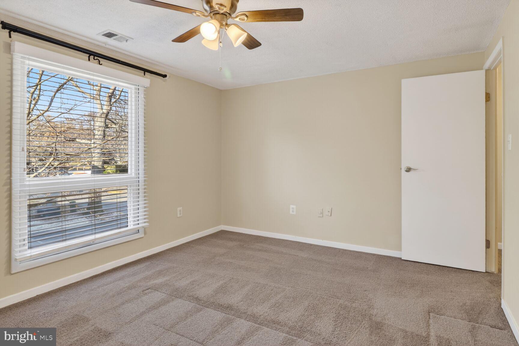 WOODSIDE SQUARE - Residential