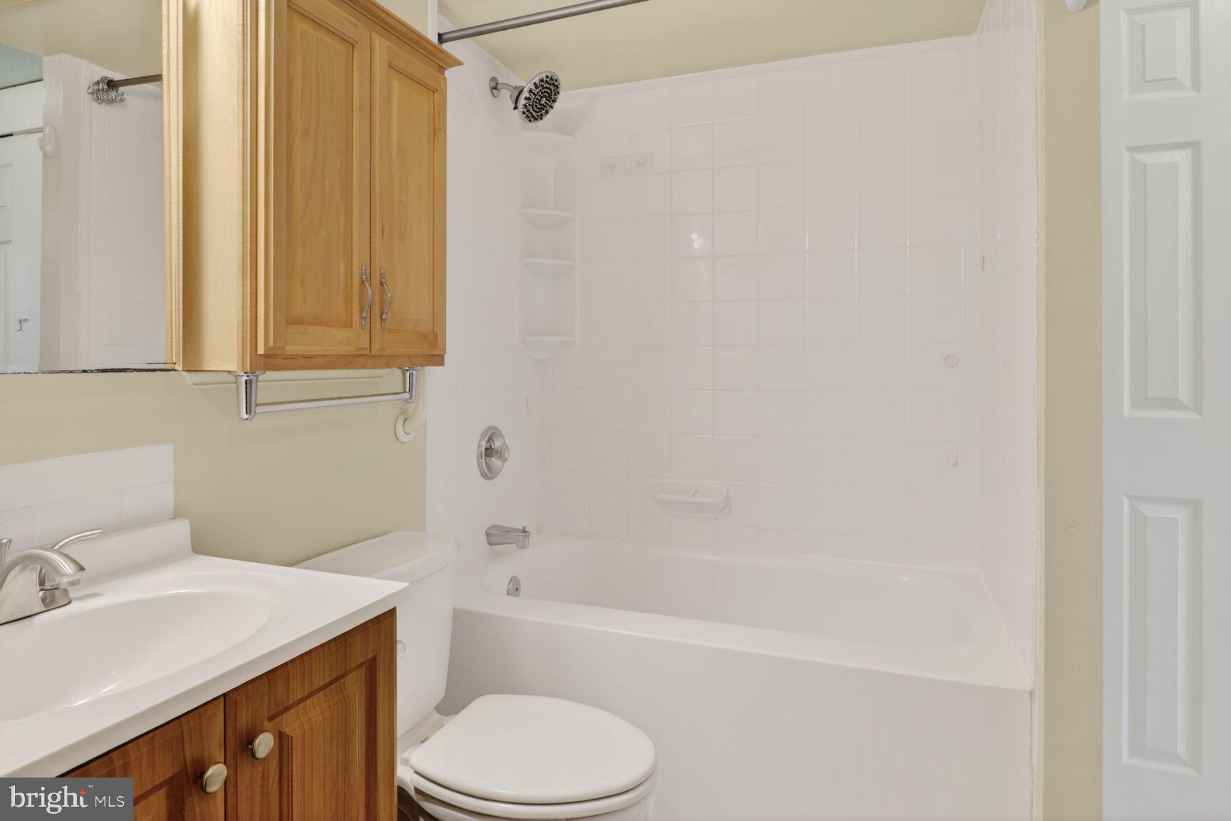 WOODSIDE SQUARE - Residential