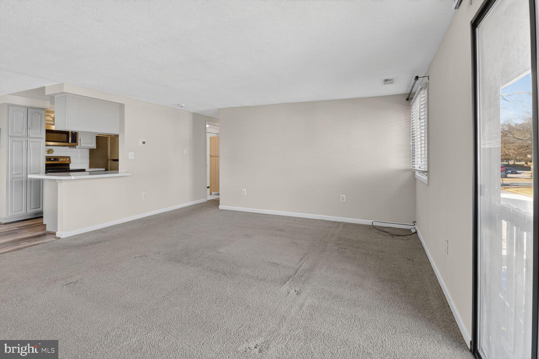 WOODSIDE SQUARE - Residential