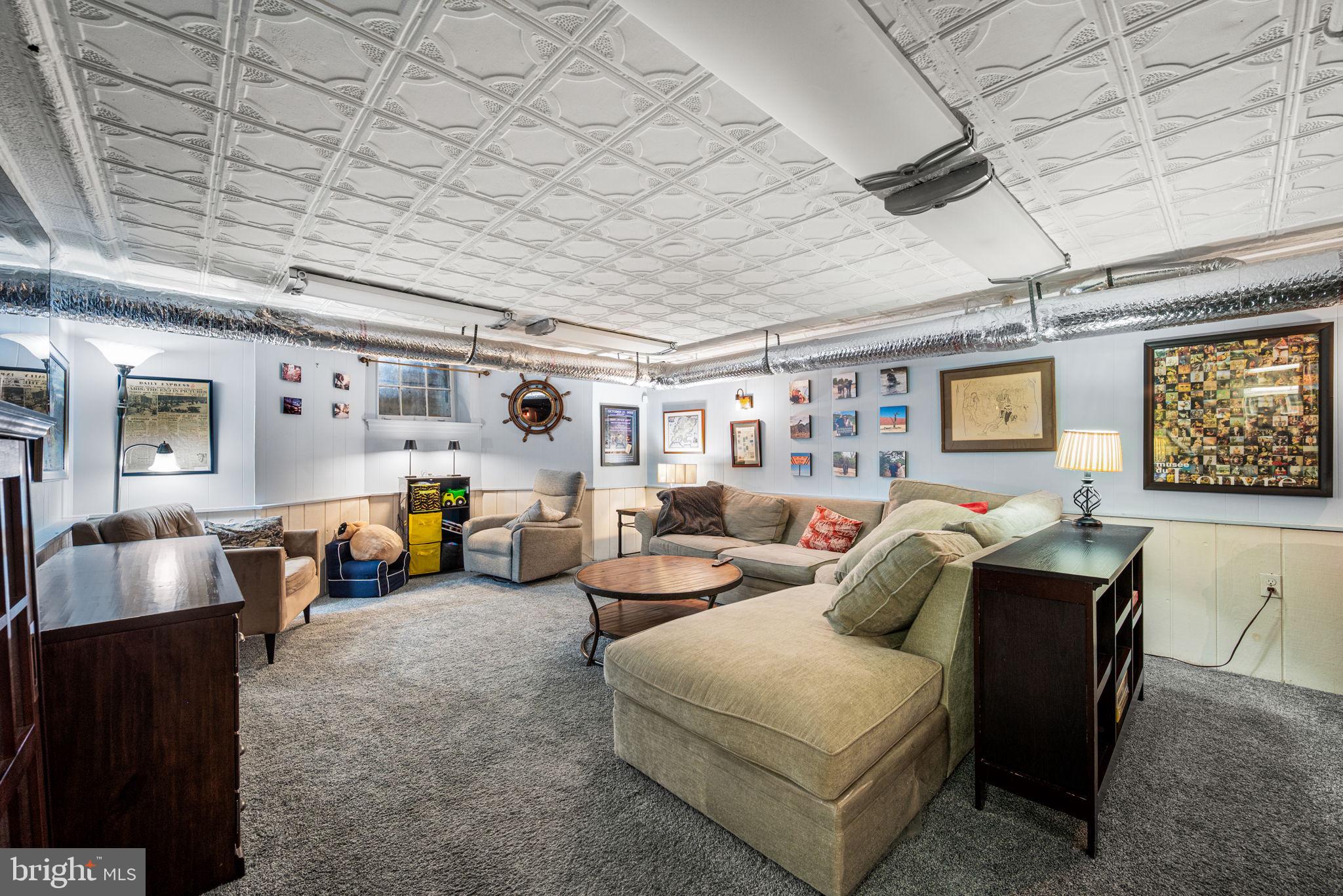 ELKINS PARK - Residential