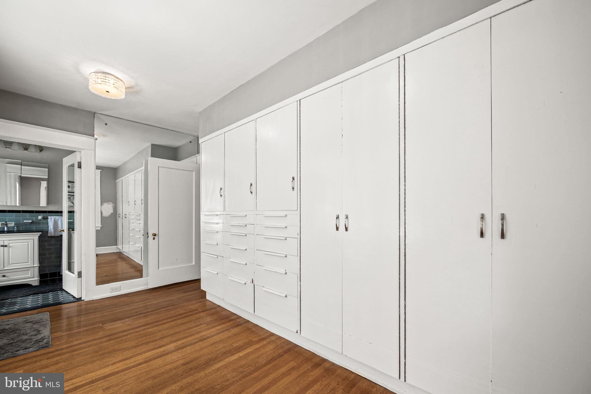 ELKINS PARK - Residential