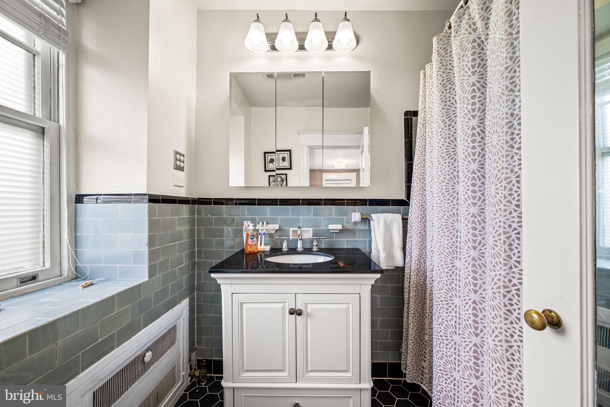 ELKINS PARK - Residential