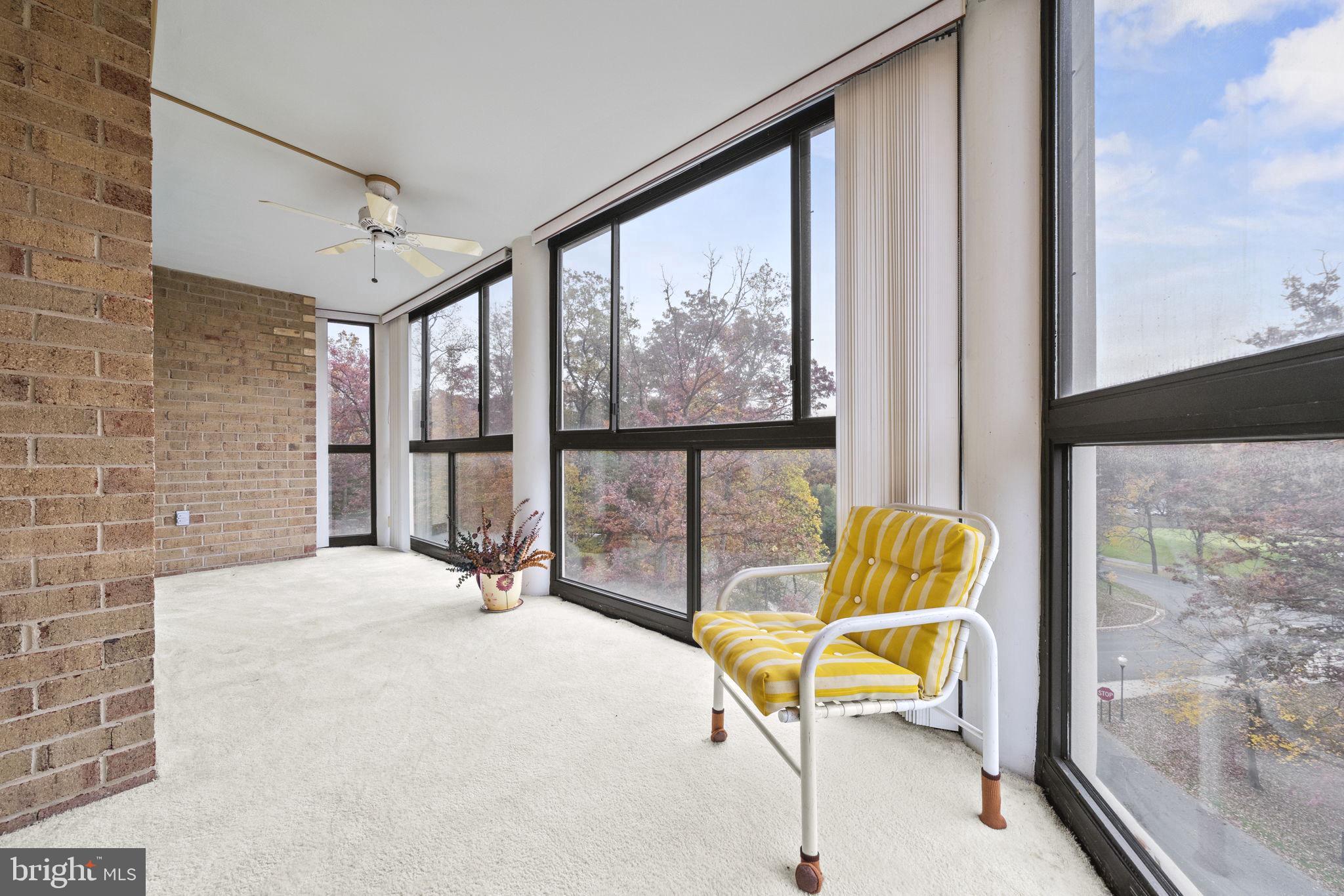 GREENS AT LEISURE WORLD - Residential