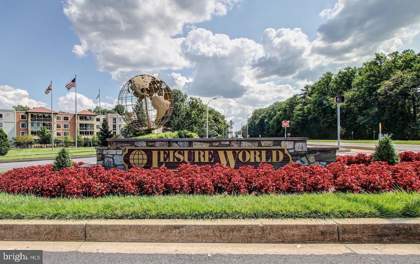 GREENS AT LEISURE WORLD - Residential