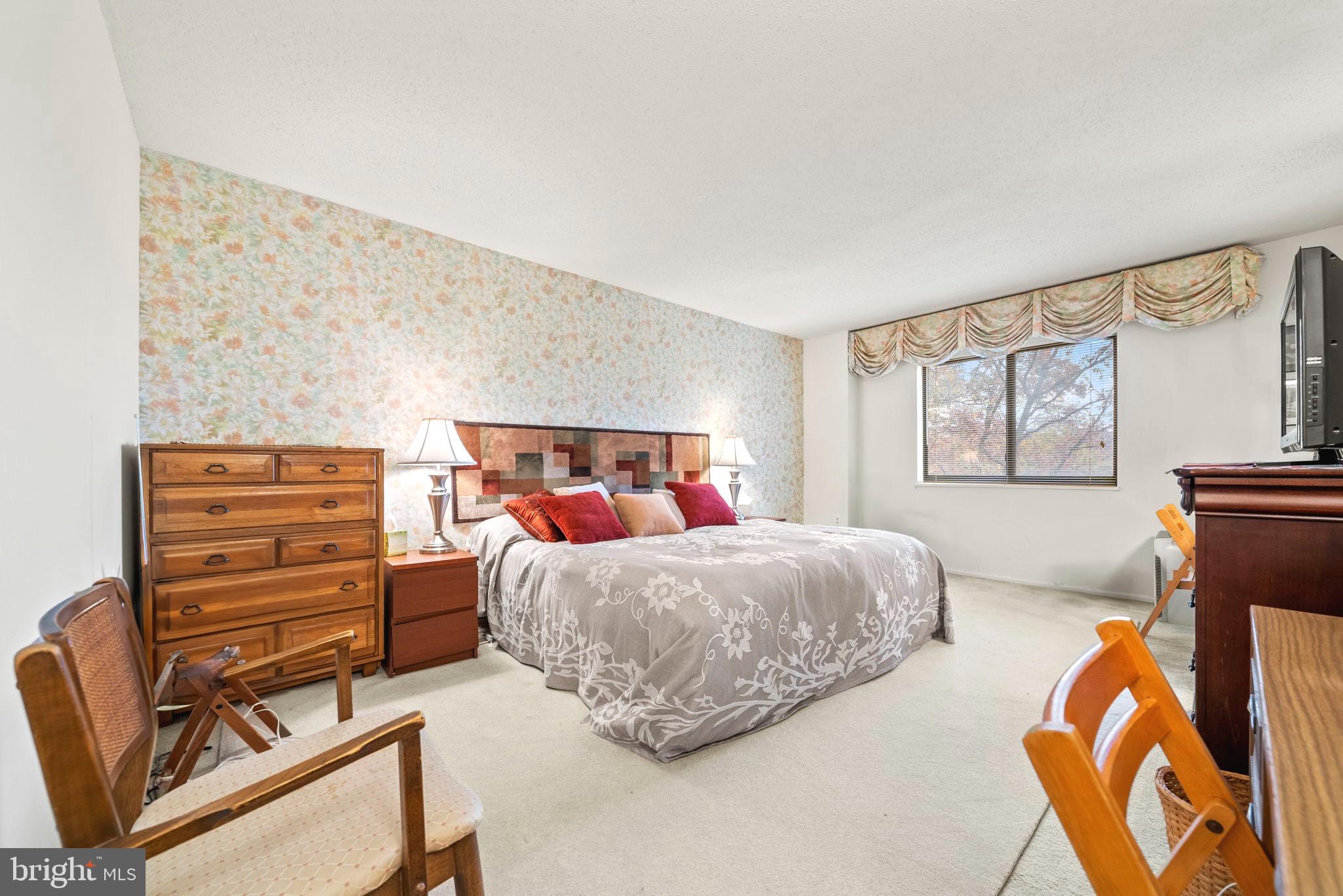 GREENS AT LEISURE WORLD - Residential