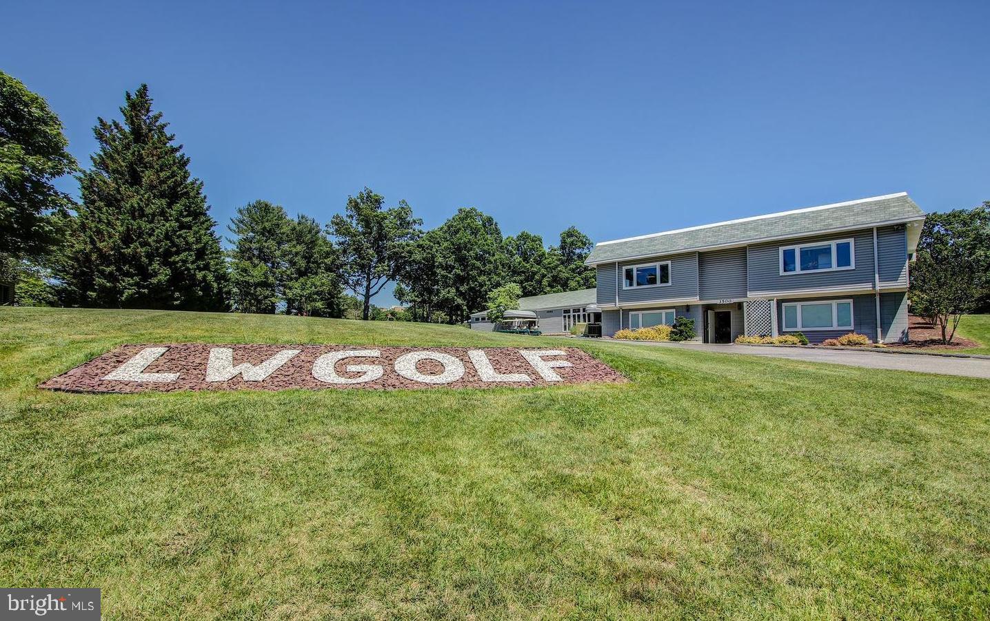 GREENS AT LEISURE WORLD - Residential