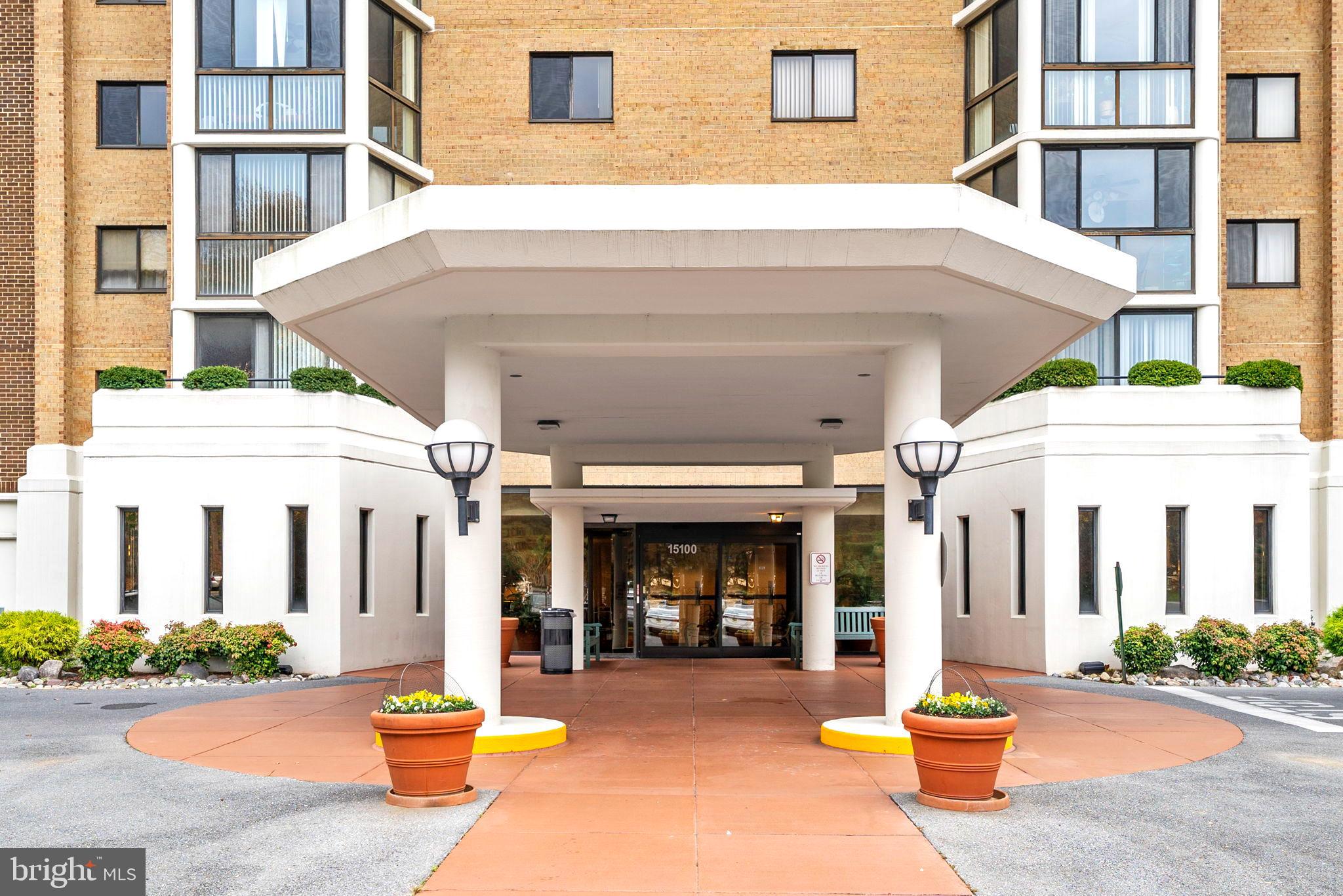 GREENS AT LEISURE WORLD - Residential