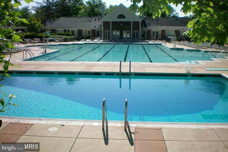 HEIGHTS AT PENDERBROOK - Residential Lease