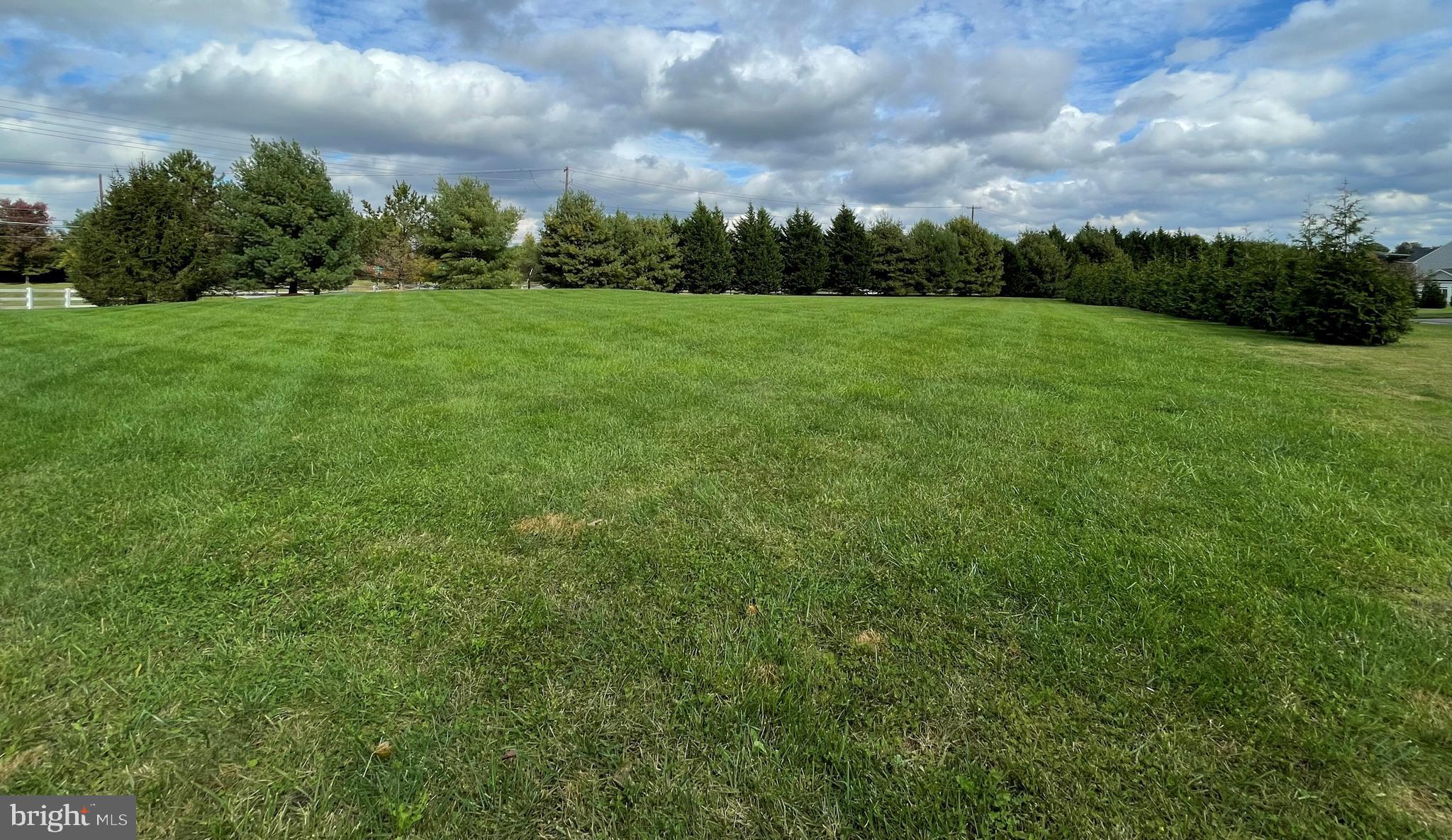 LAYTONSVILLE OUTSIDE - Land