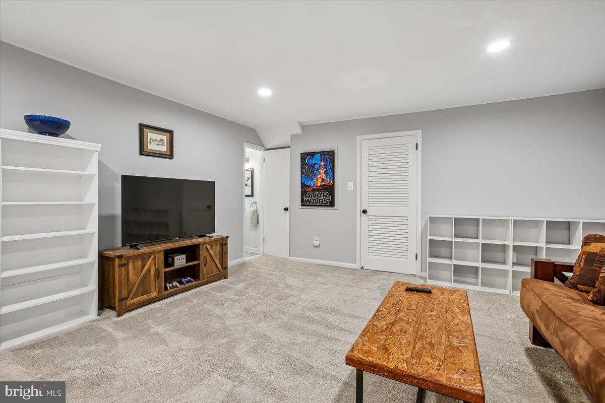 GOLF COURSE SQUARE - Residential