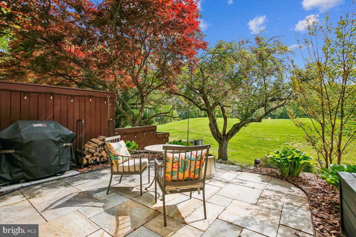 GOLF COURSE SQUARE - Residential