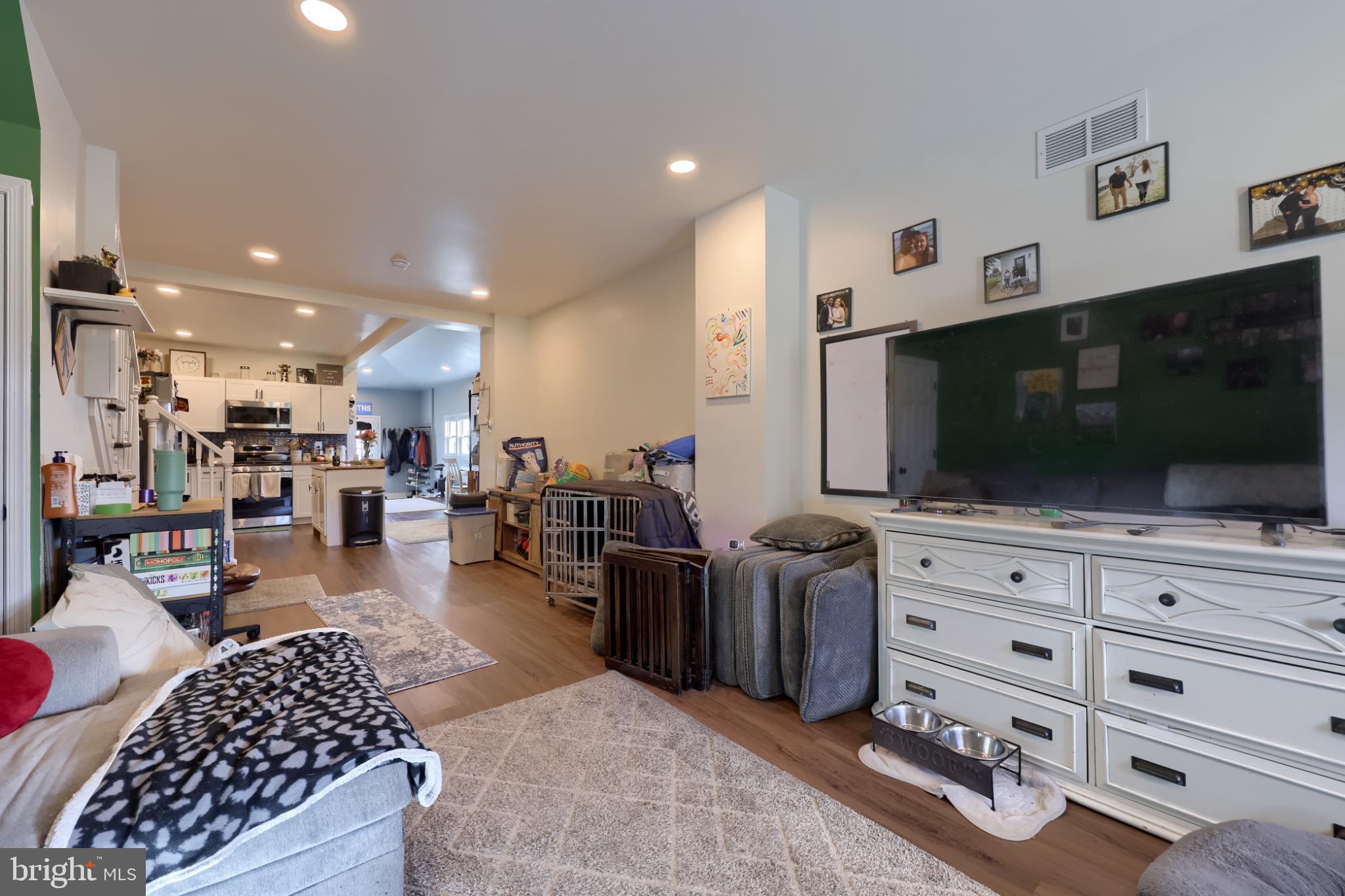 EAST YORK - Residential