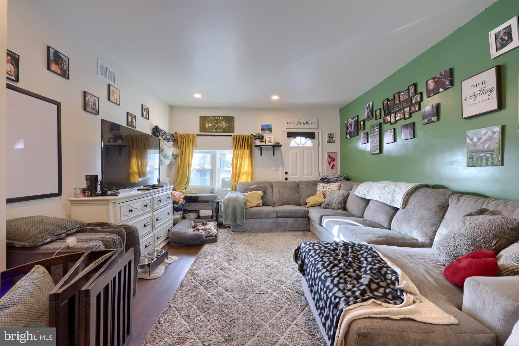 EAST YORK - Residential