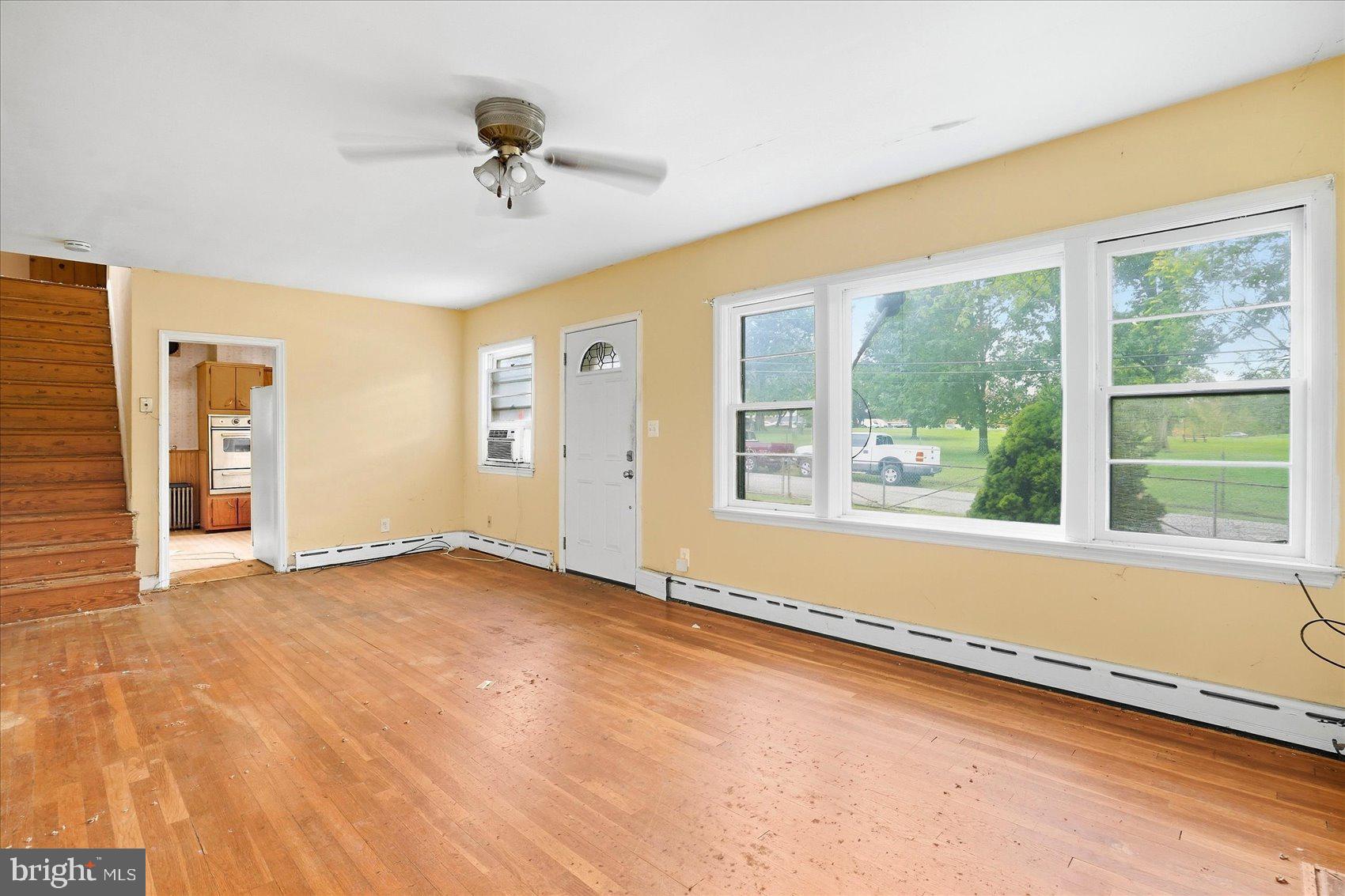 2016 MOSBY AVENUE