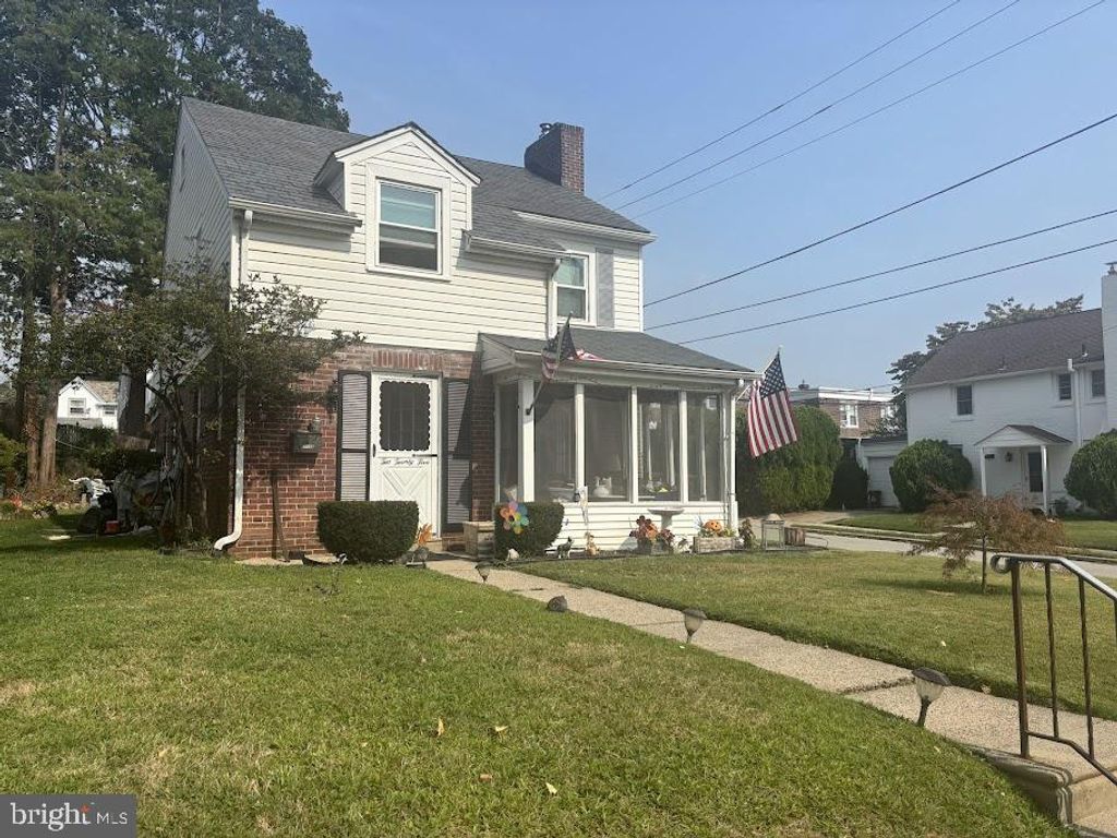 Photo of 225 Glentay Avenue, LANSDOWNE, PA 19050 (MLS # PADE2098922)