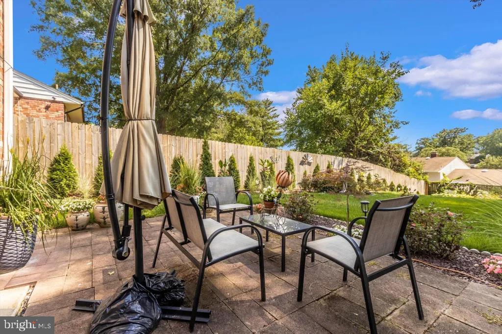 CALVERTON - Residential