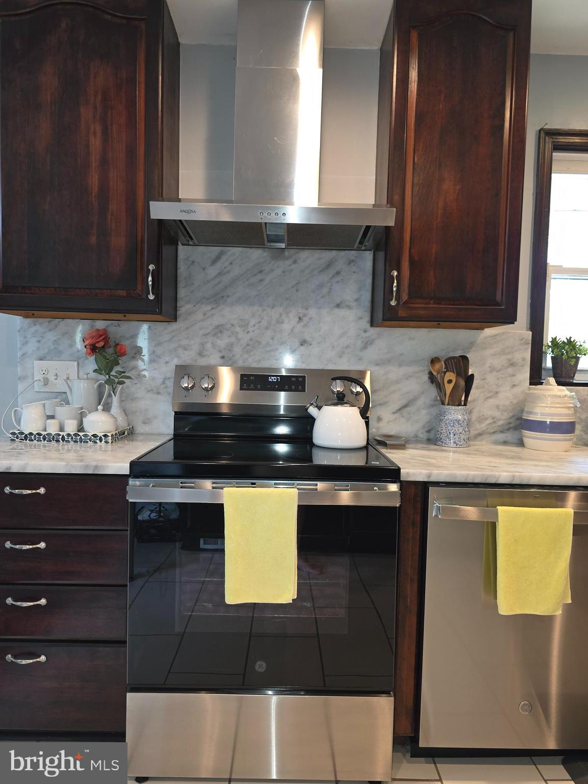 CALVERTON - Residential