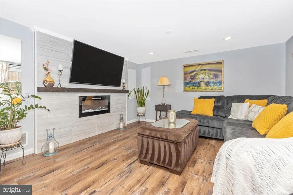 CALVERTON - Residential