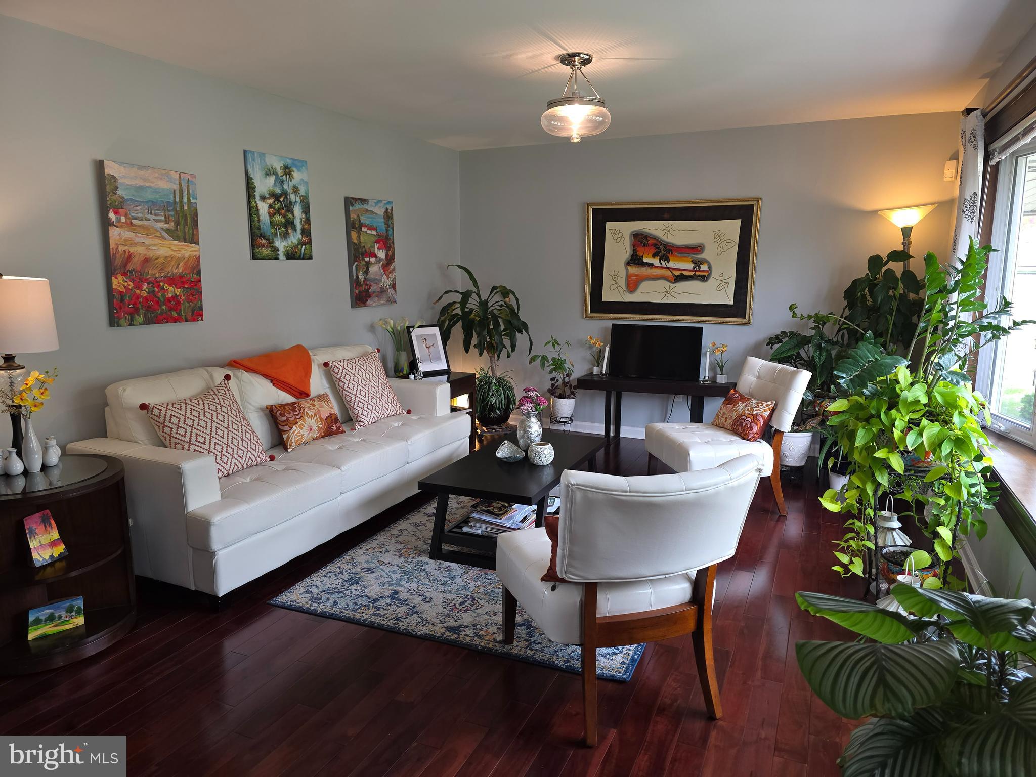 CALVERTON - Residential