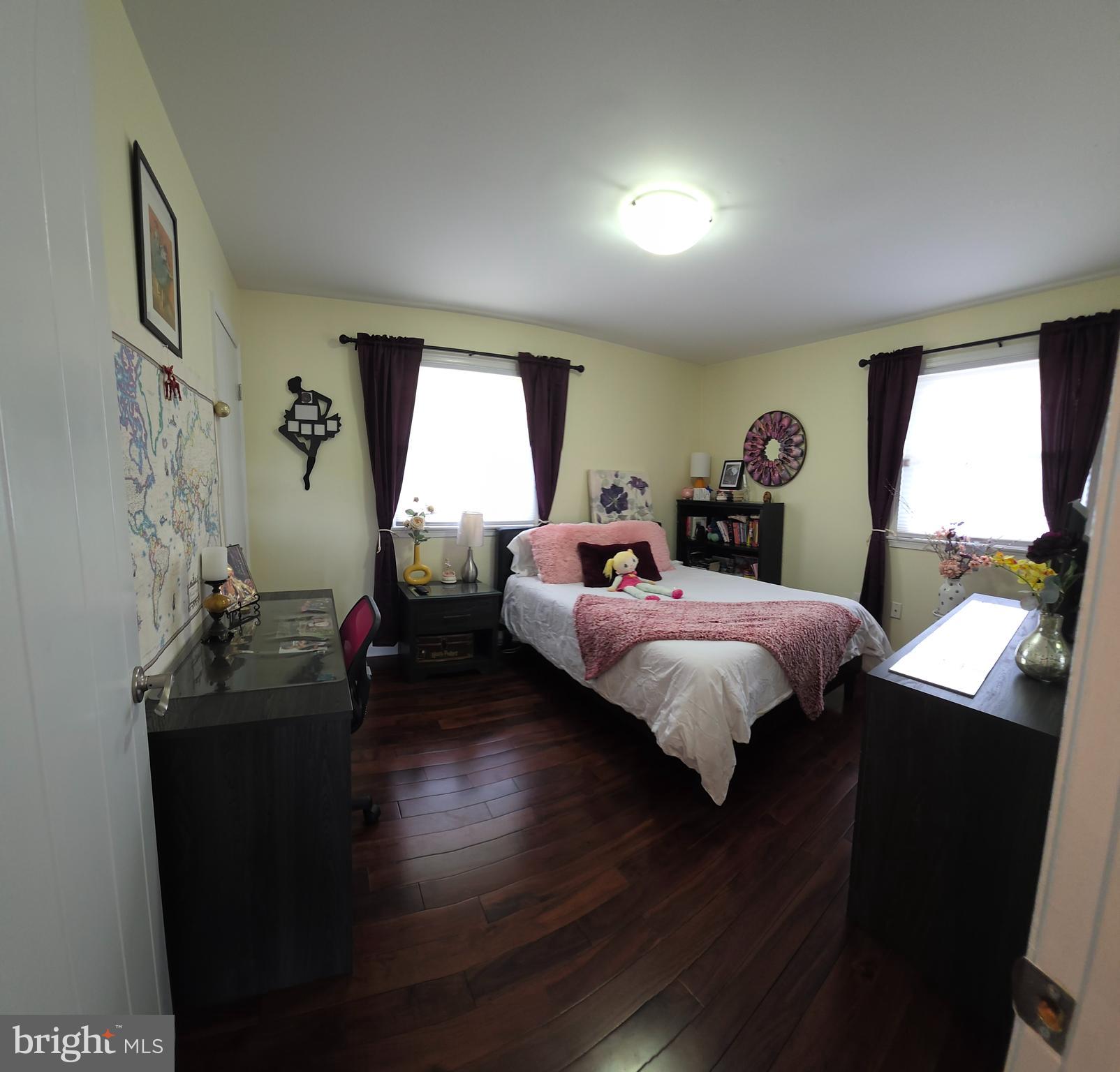 CALVERTON - Residential