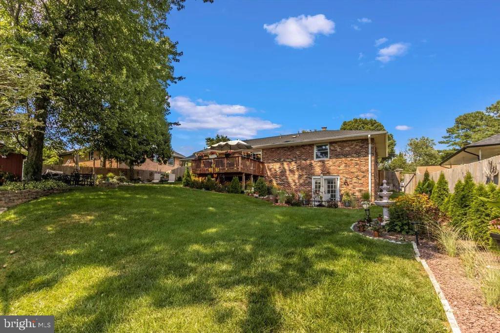 CALVERTON - Residential