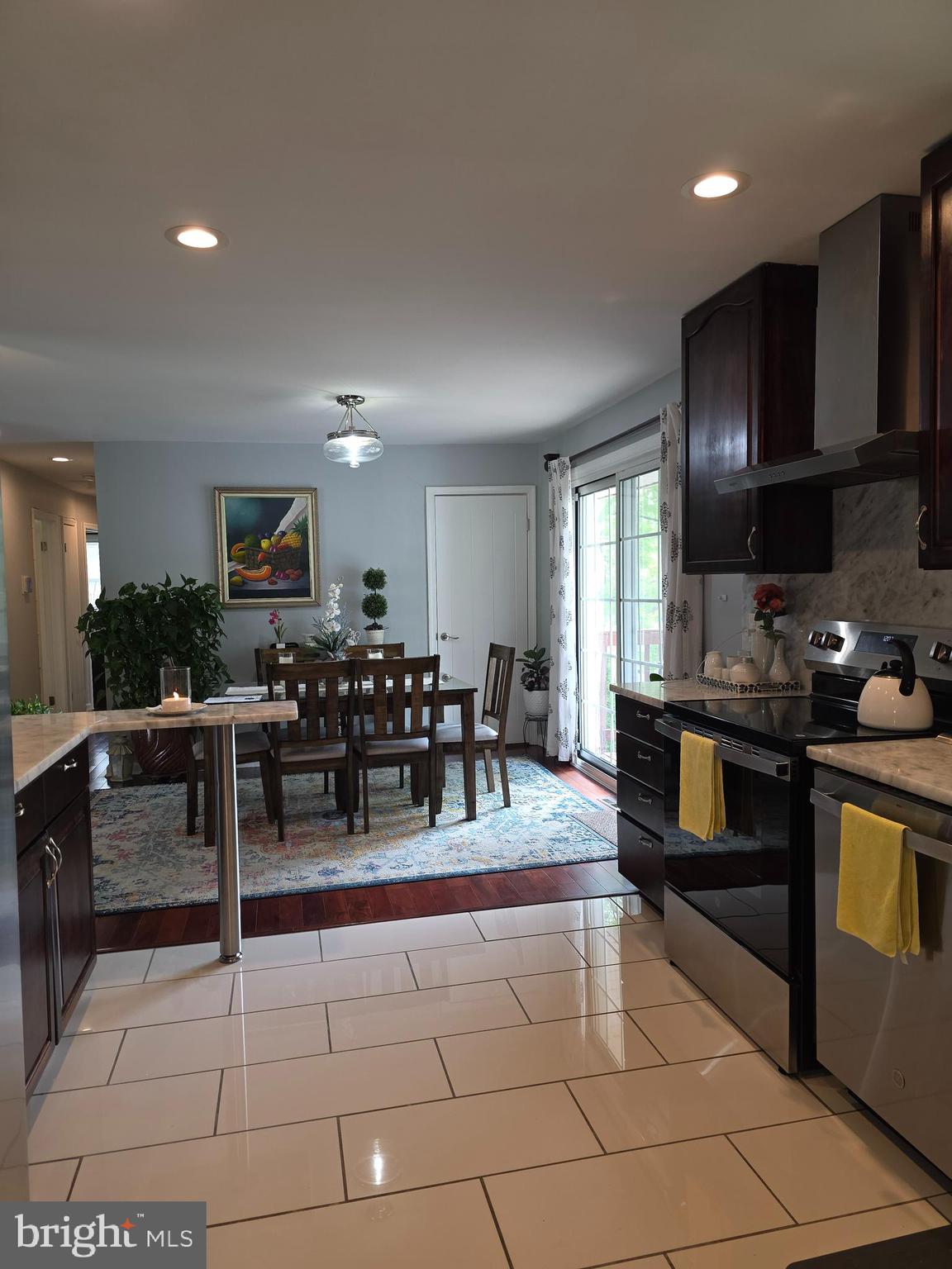 CALVERTON - Residential