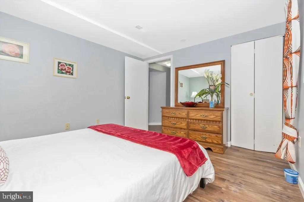 CALVERTON - Residential