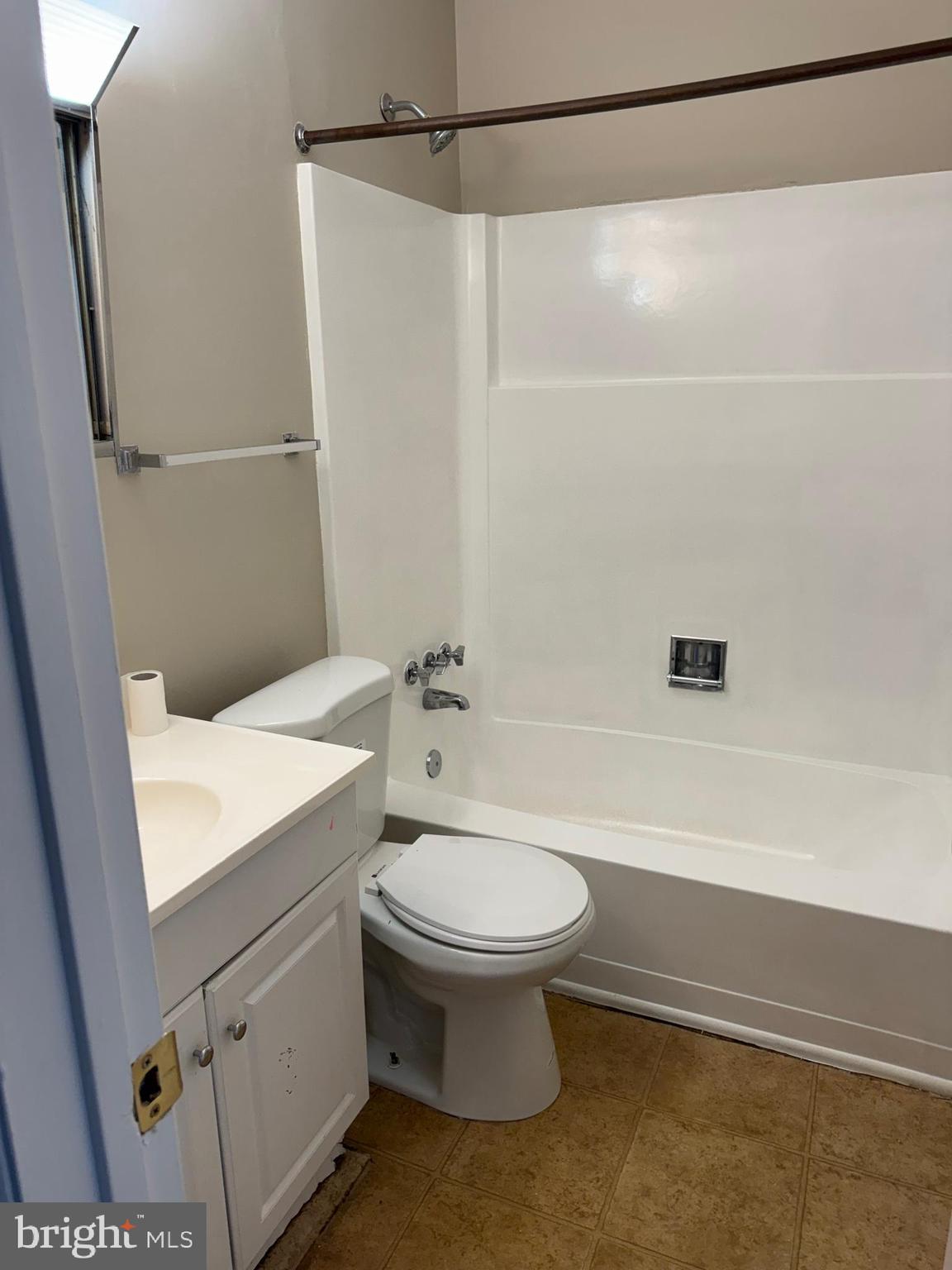 BATTLETOWN - Residential Lease