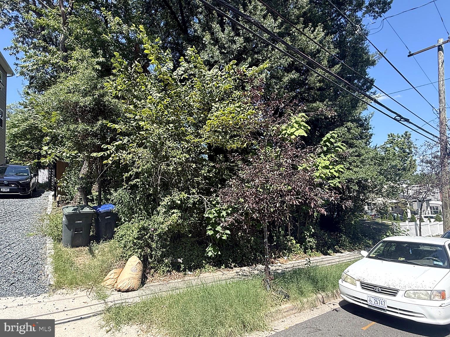 57TH PLACE NE LOT 37