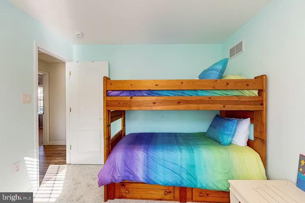 SWANN KEYS - Residential