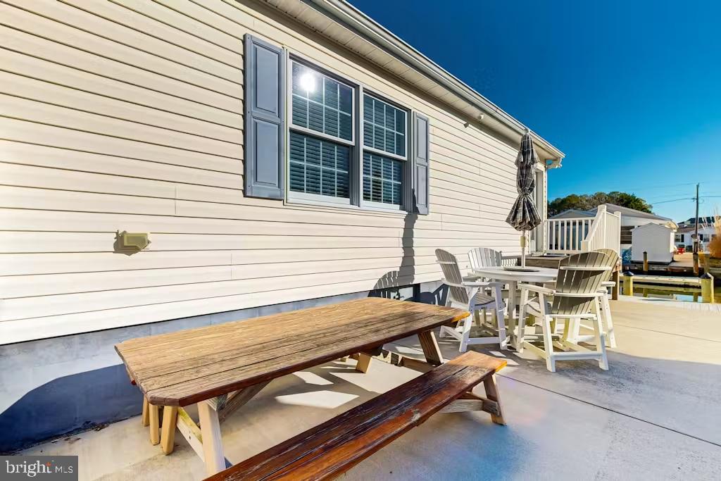 SWANN KEYS - Residential