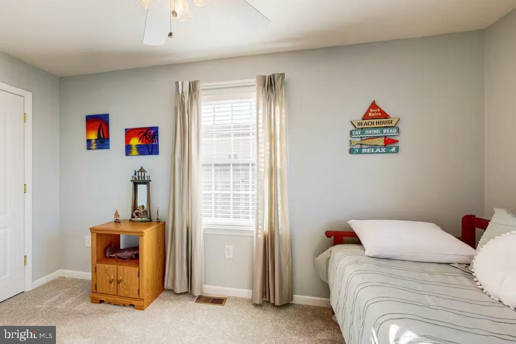 SWANN KEYS - Residential