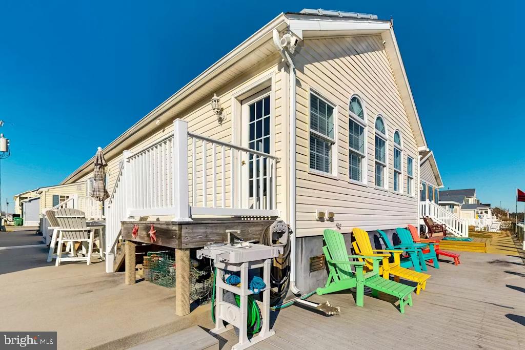 SWANN KEYS - Residential