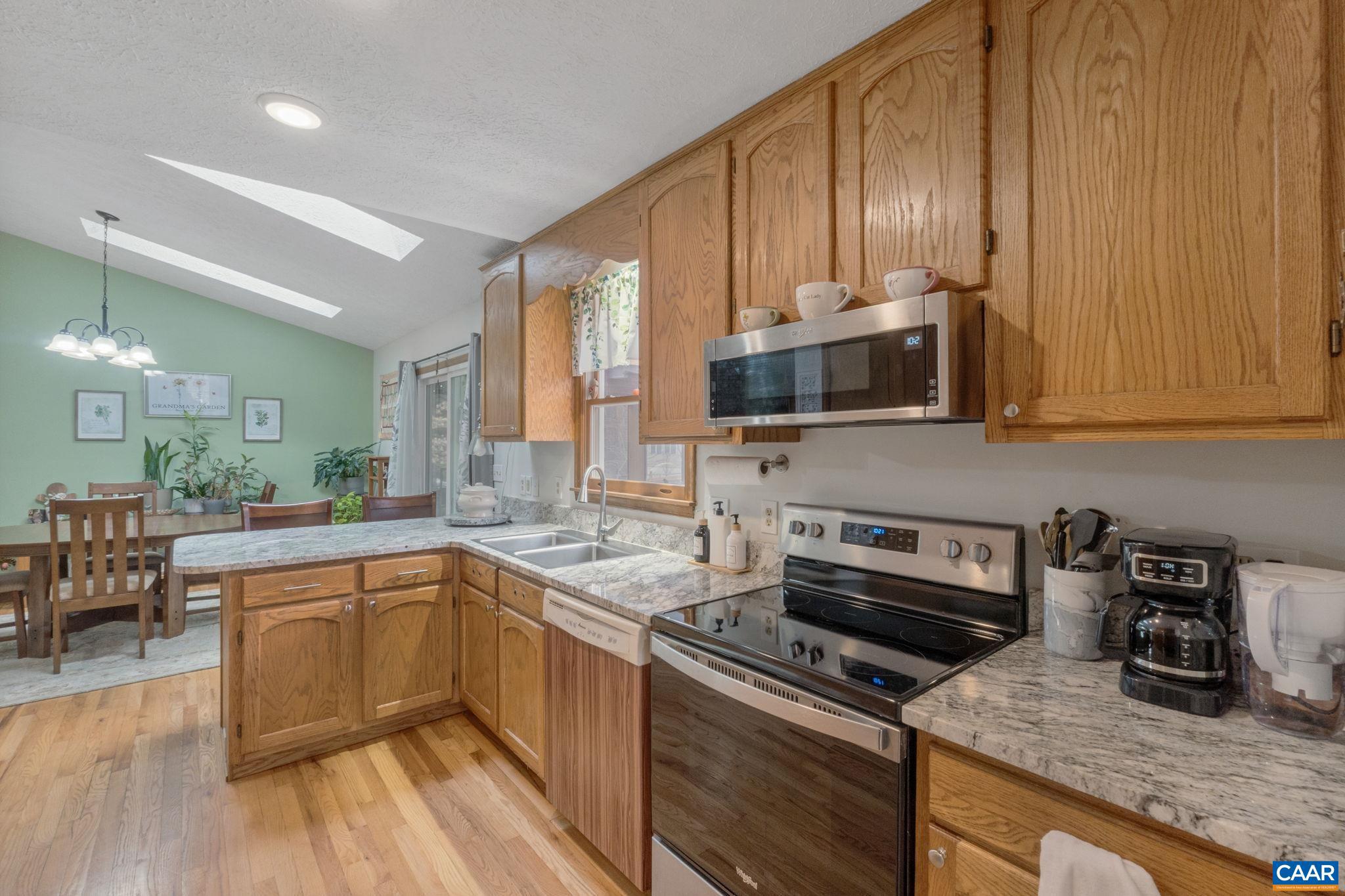 LAKE MONTICELLO - Residential