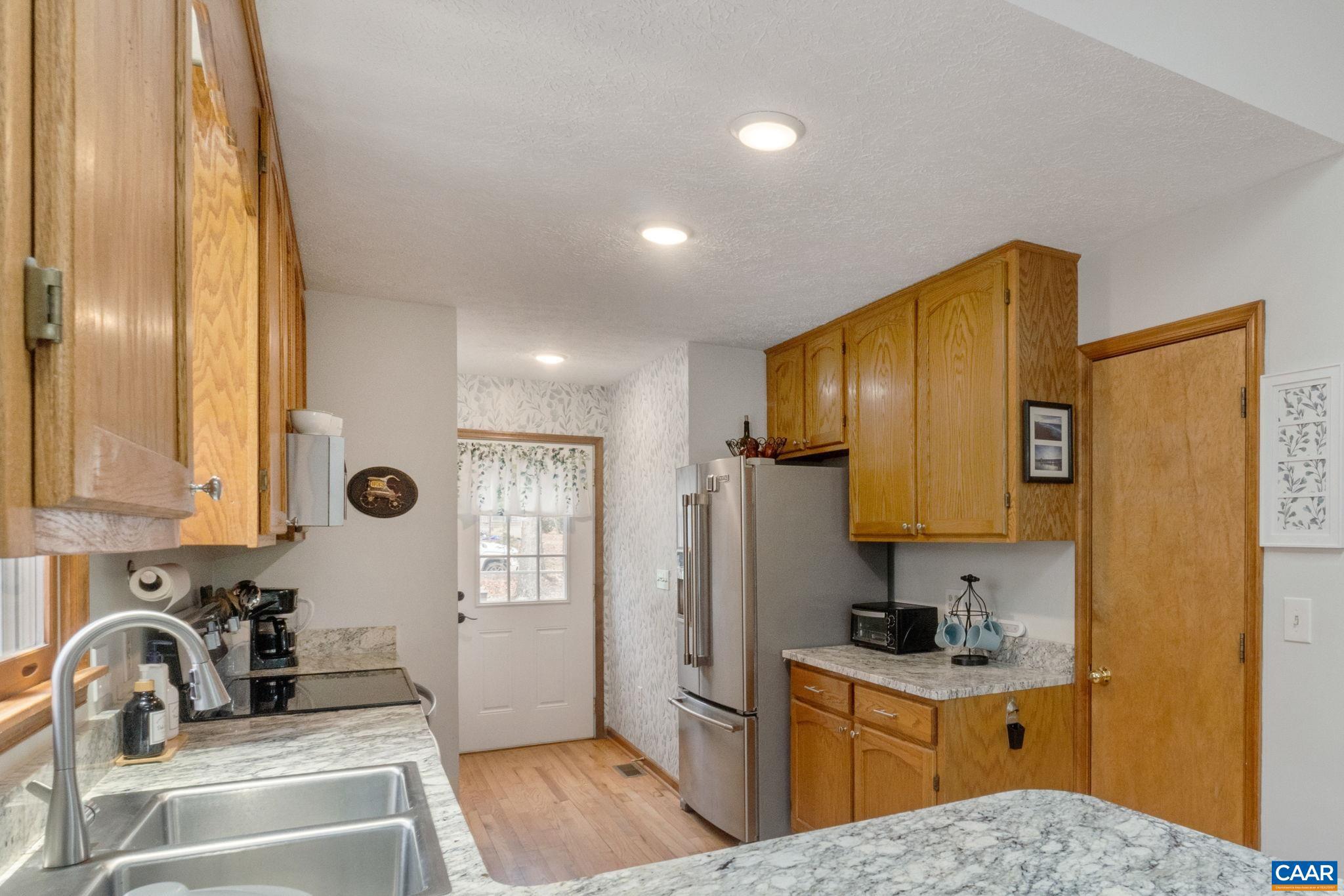 LAKE MONTICELLO - Residential