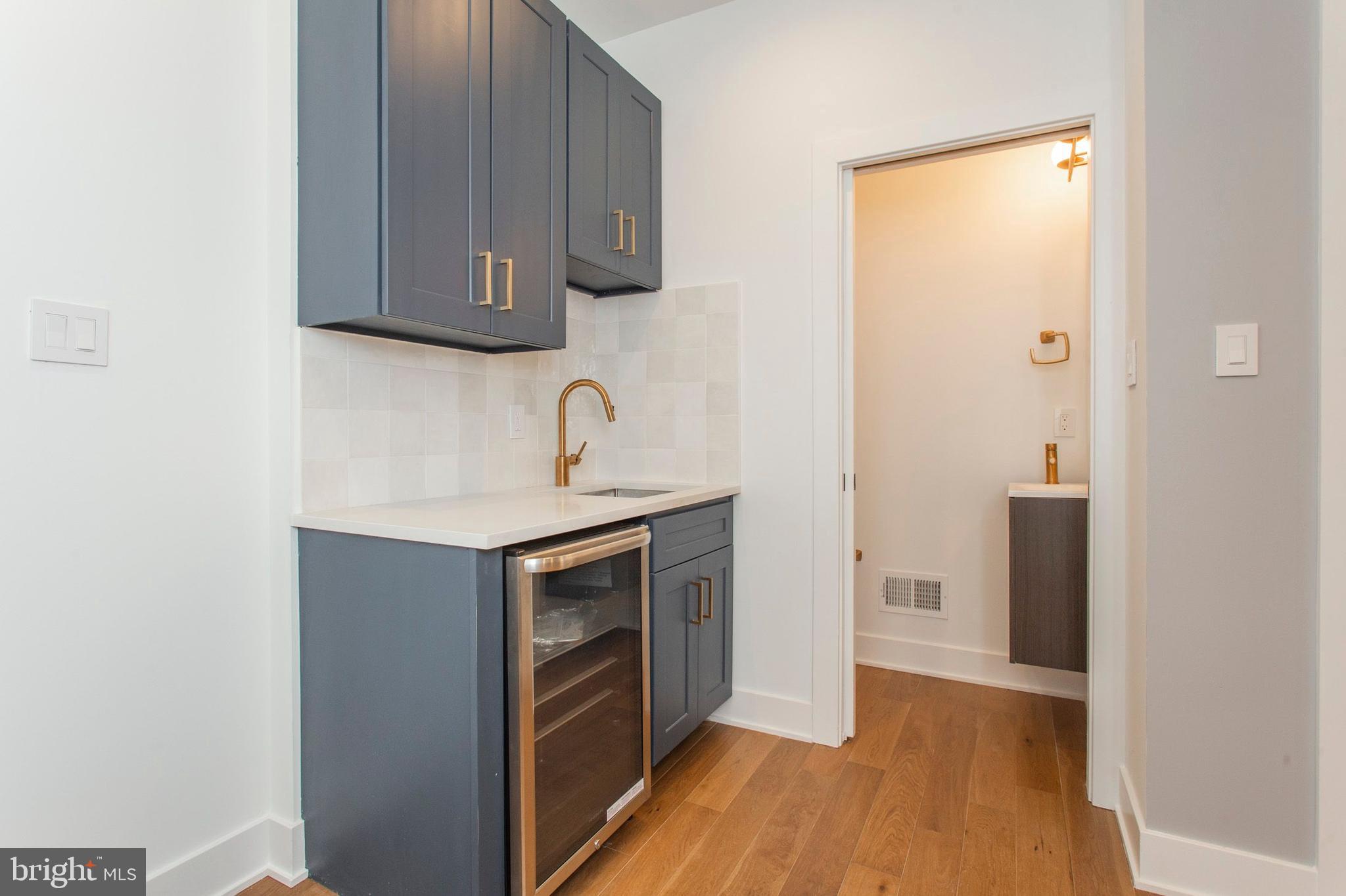 GRADUATE HOSPITAL - Residential Lease