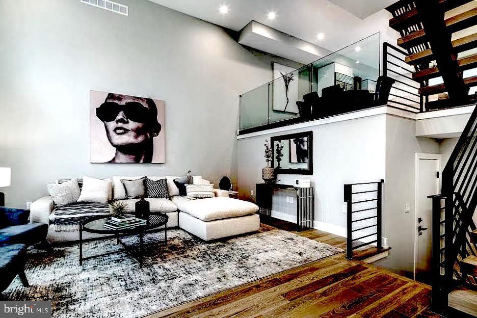 GRADUATE HOSPITAL - Residential Lease