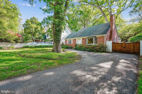 Photo of 5824 Bradley Boulevard, BETHESDA, MD 20814 (MLS # MDMC2179858)
