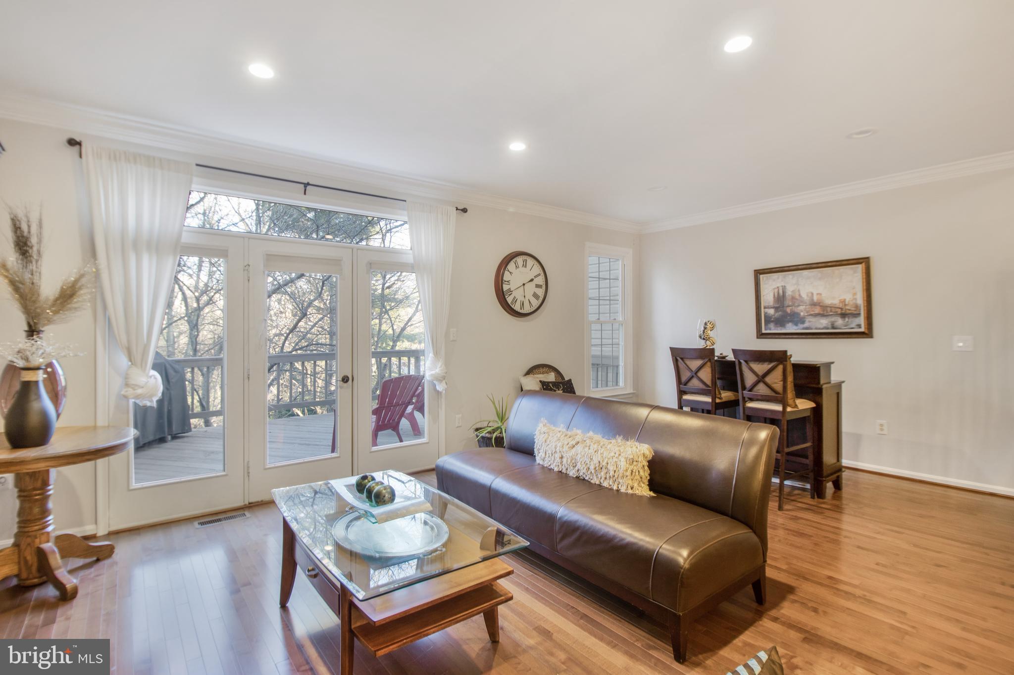 FALLSWOOD COURT - Residential