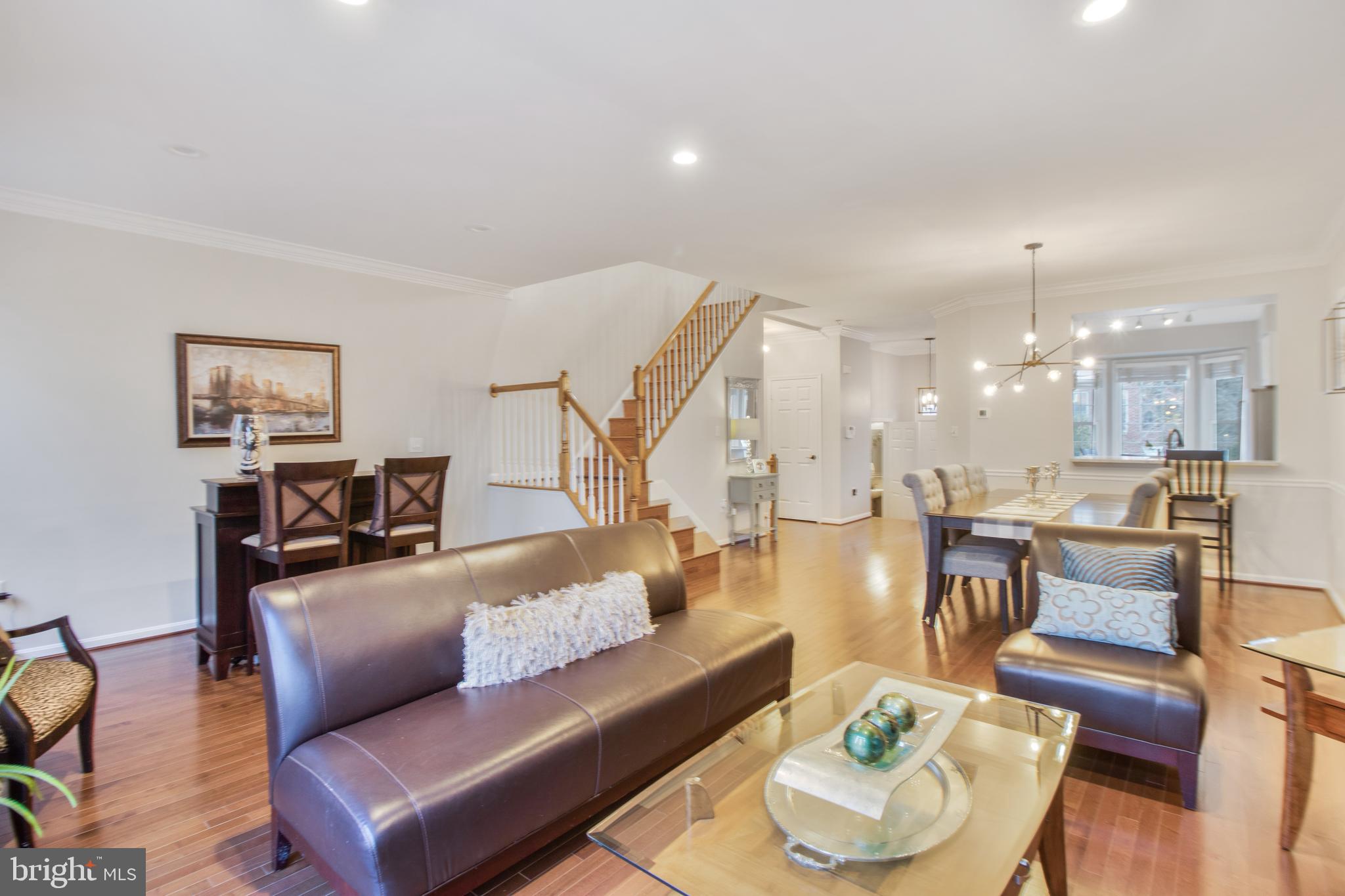 FALLSWOOD COURT - Residential