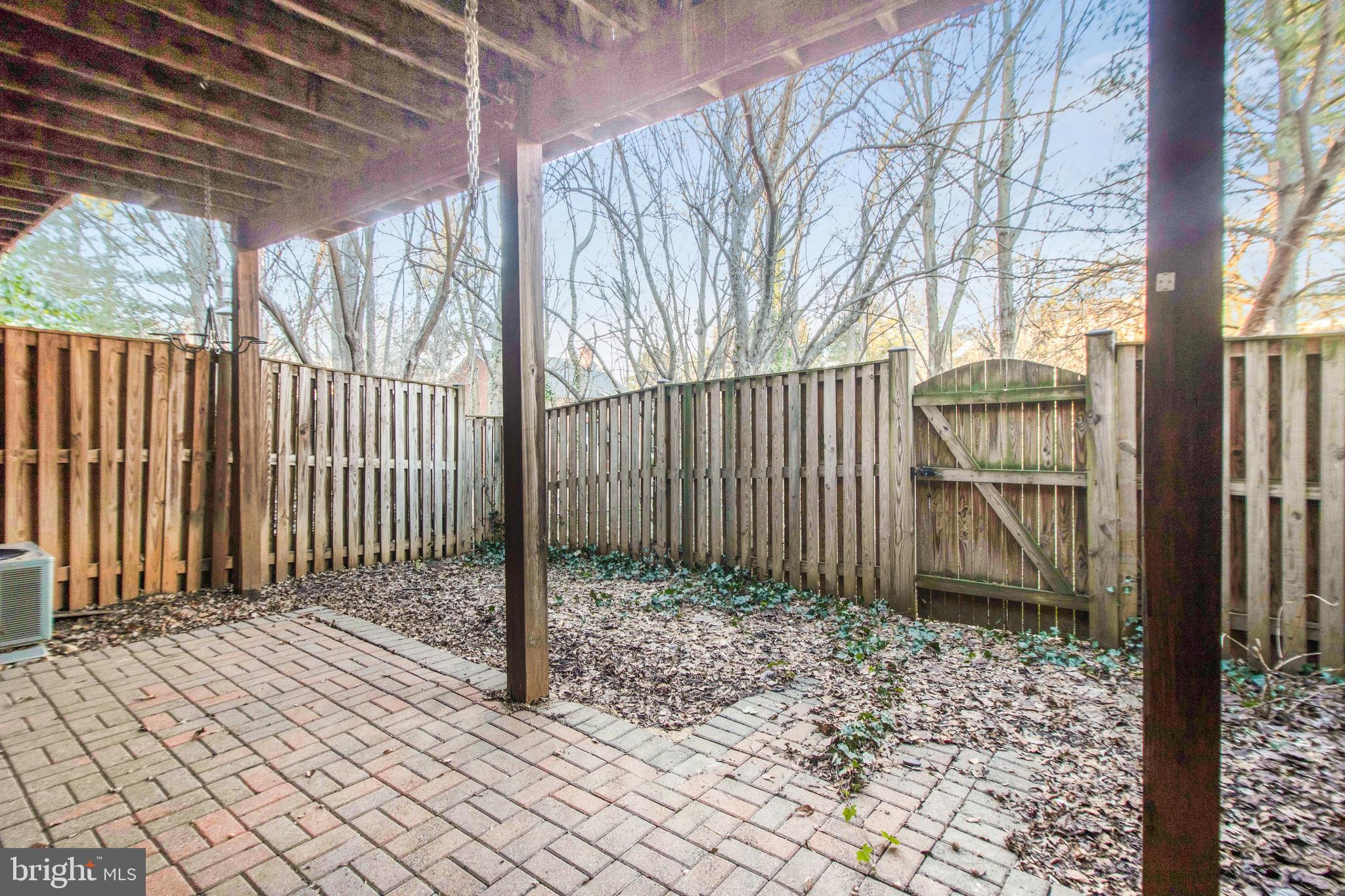 FALLSWOOD COURT - Residential