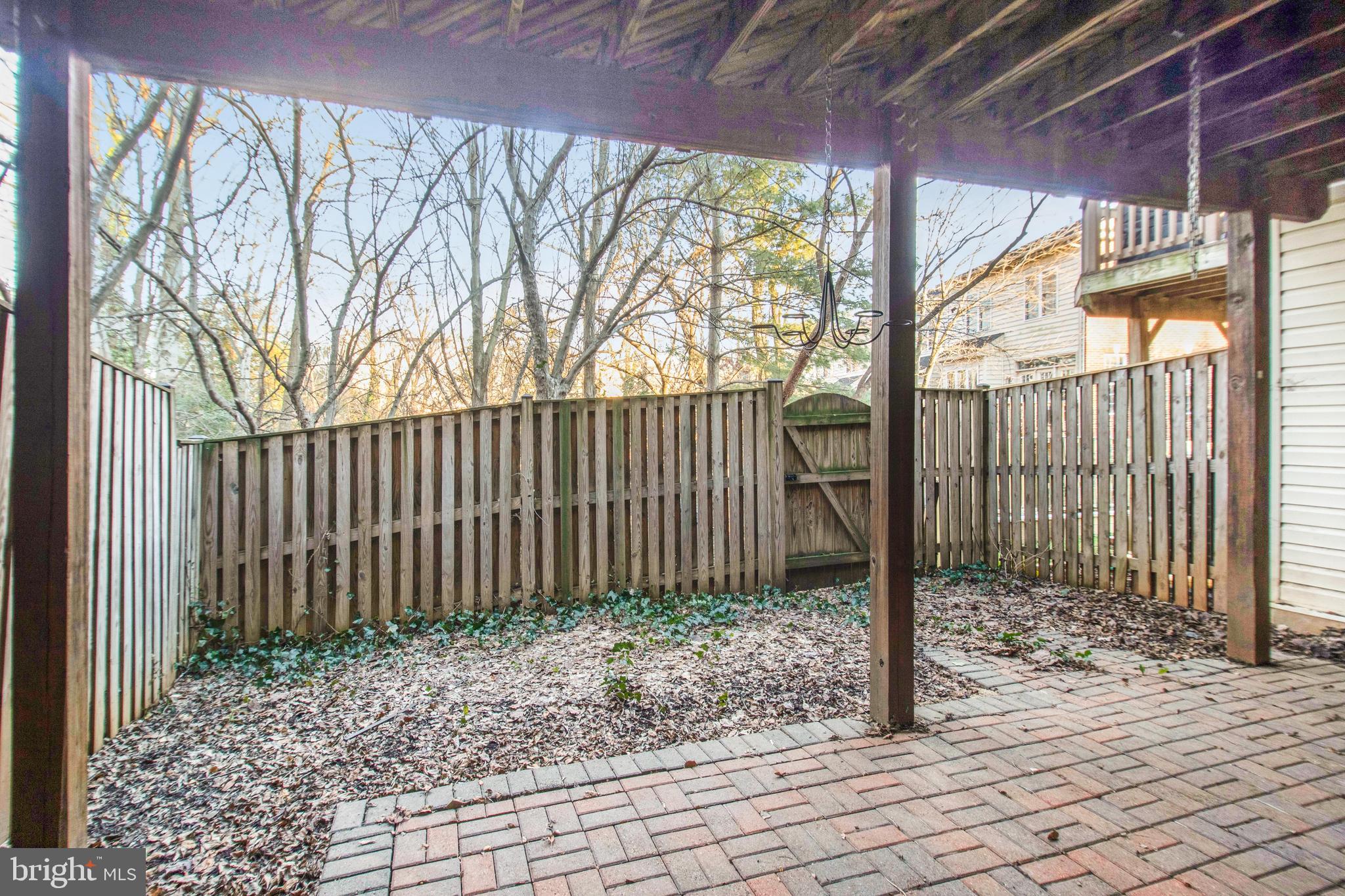 FALLSWOOD COURT - Residential