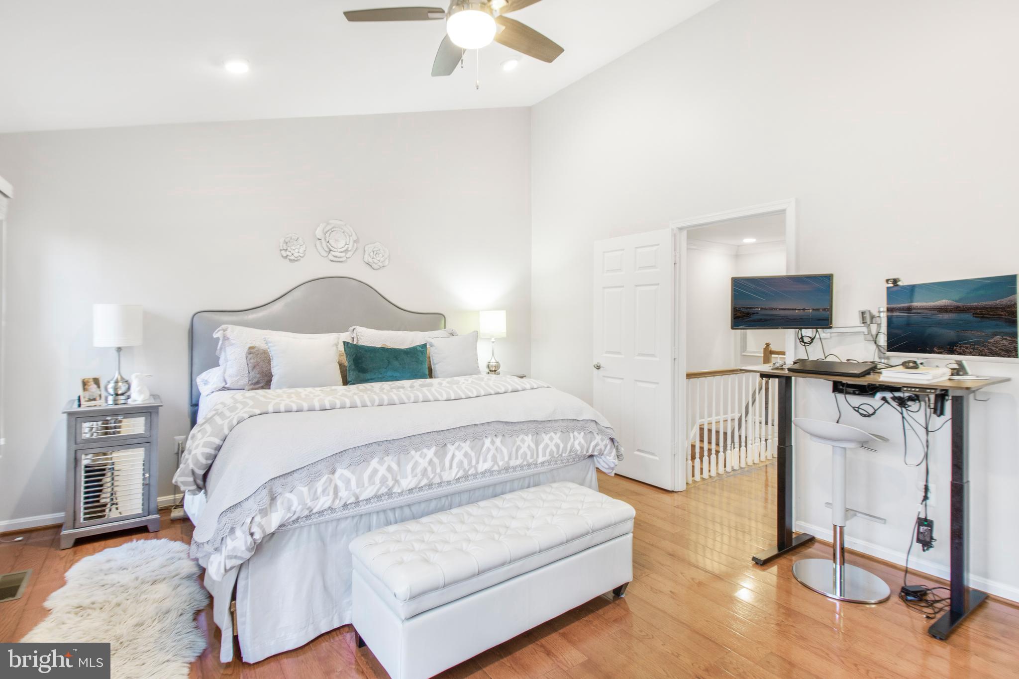 FALLSWOOD COURT - Residential