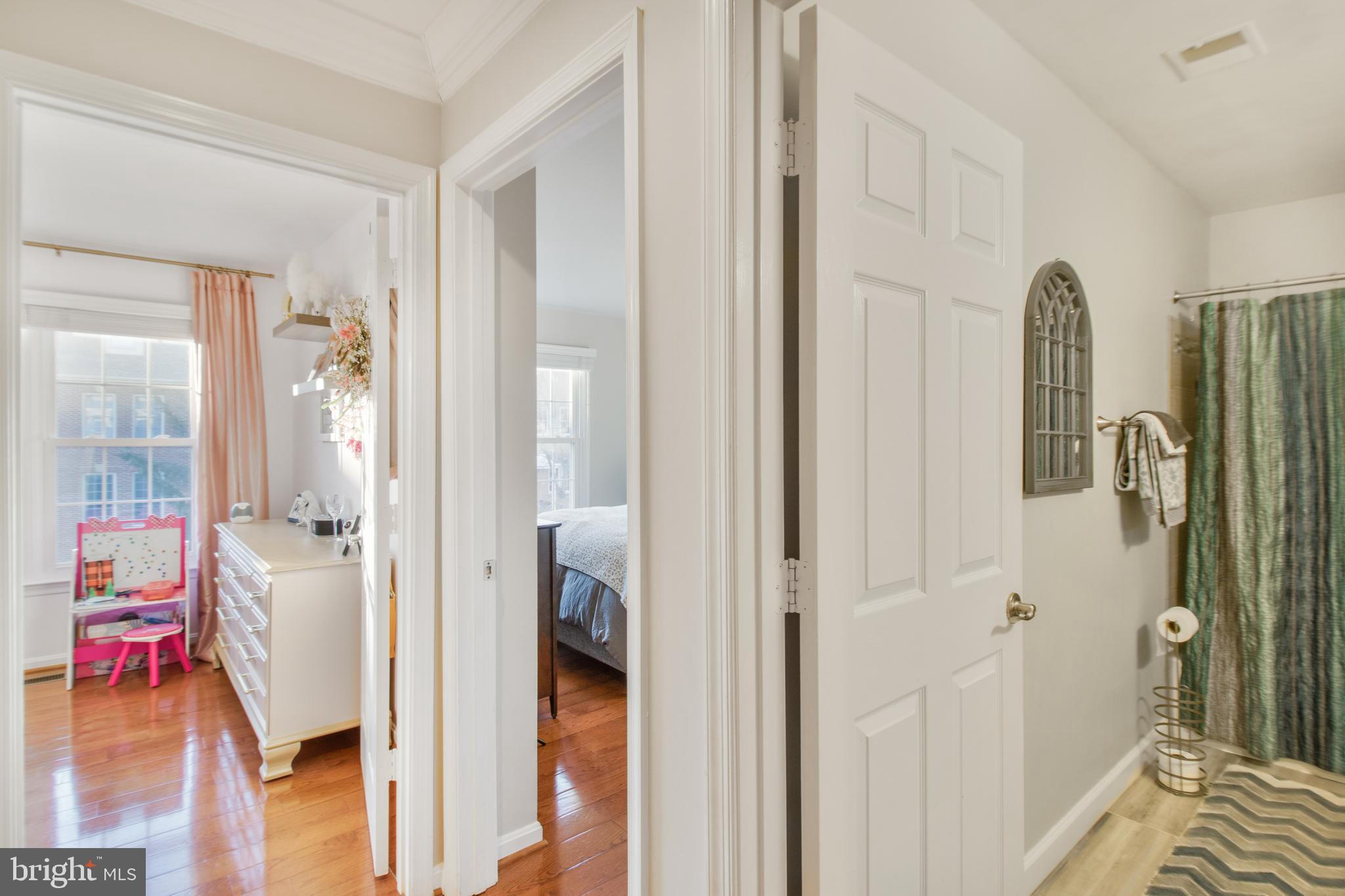 FALLSWOOD COURT - Residential