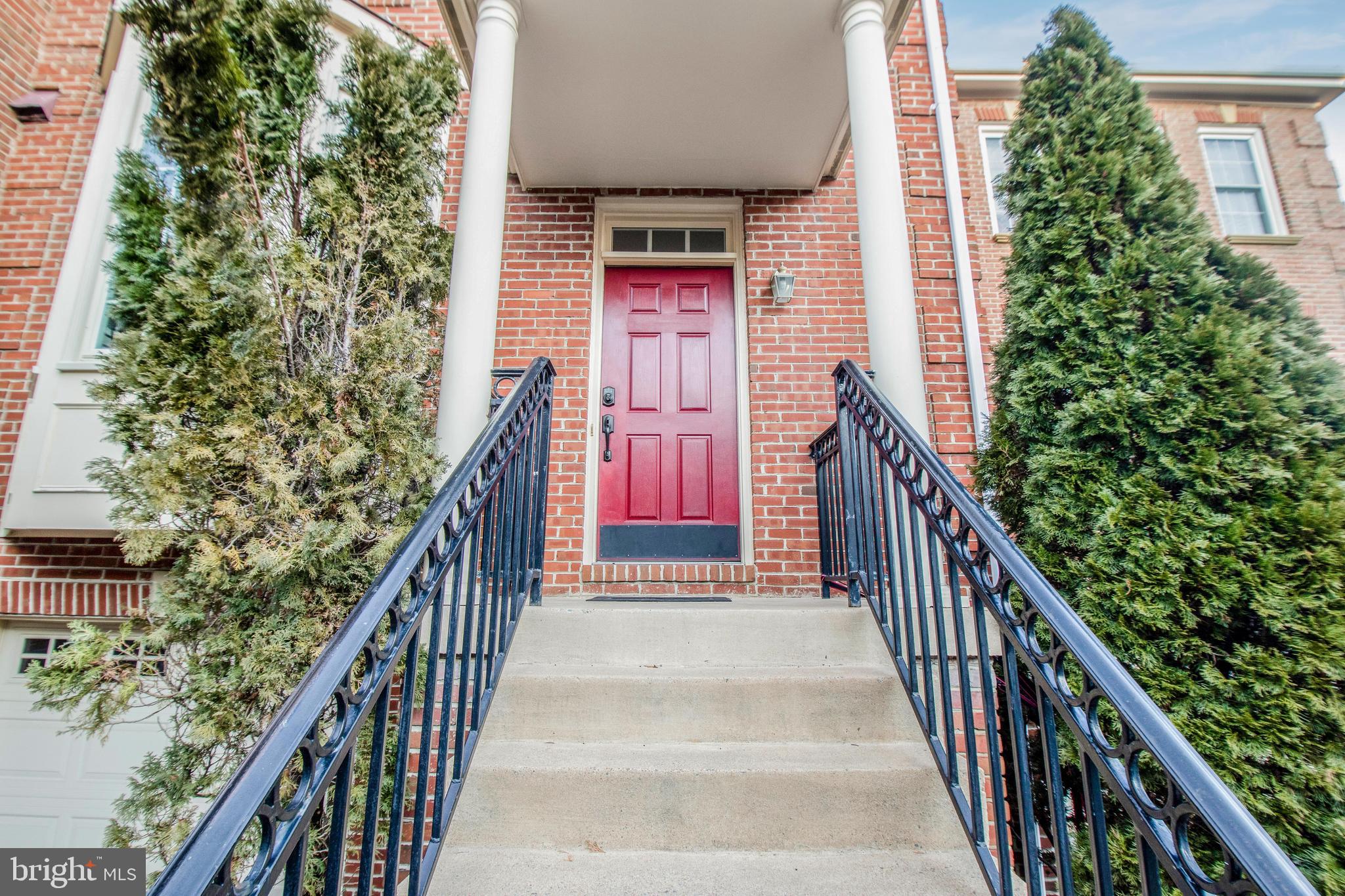 FALLSWOOD COURT - Residential