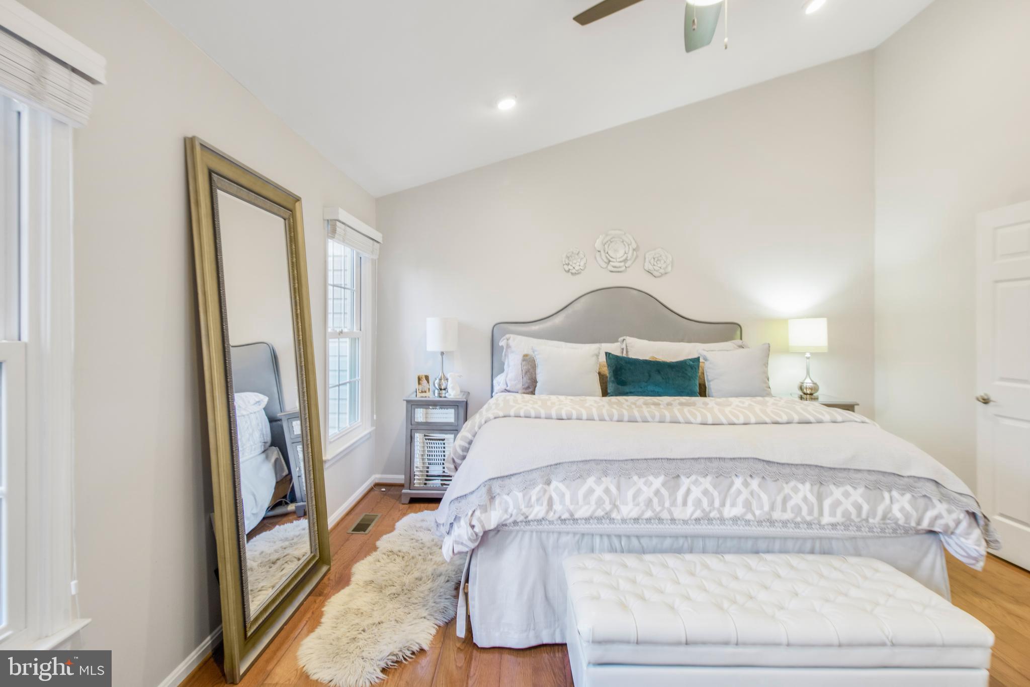 FALLSWOOD COURT - Residential